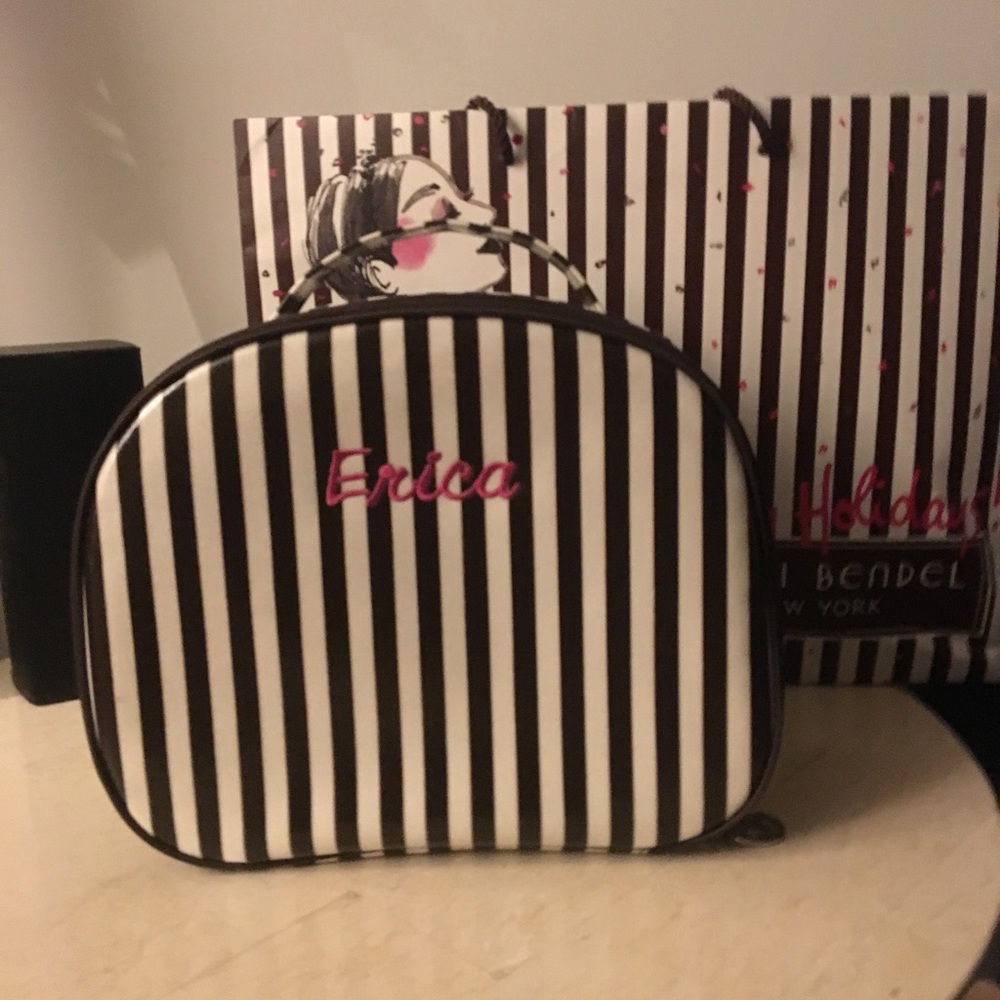 Henri Bendel cosmetic bag - large